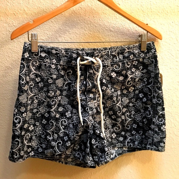 Surf Waves Sport Shorts Black Pattern Juniors' 9 Made in Russia NWT - Picture 1 of 17